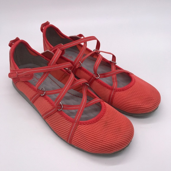 clarks shoes velcro fastening